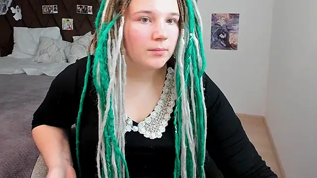 GloriaHylivi online show from December 2024 03:41:02 PM