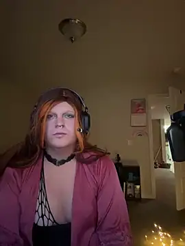 Snapshot of EmberLee chatting on February 2025 01:26:01 AM EmberLee online show from February 2025 01:26:01 AM