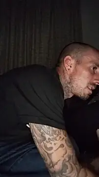 Snapshot of DirtyNorth chatting on October 2025 06:47:01 AM DirtyNorth online show from October 2025 06:47:01 AM