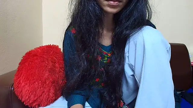 Srabontii online show from November 2025 10:07:02 PM