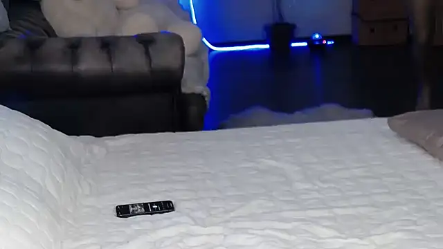 Denny Brenda online show from September 2025 04:56:01 PM