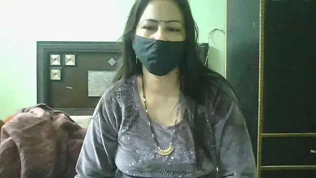 couplesuni online show from February 2026 03:13:01 AM