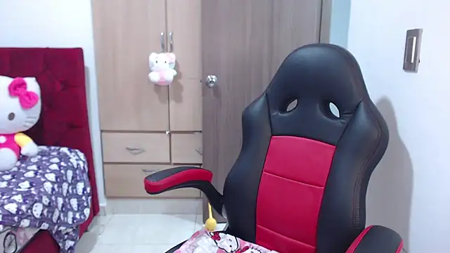 Snapshot of kayla_k18 chatting on February 2026 01:12:01 AM kayla k18 online show from February 2026 01:12:01 AM