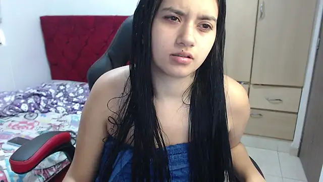 Snapshot of kayla_k18 chatting on February 2026 10:10:02 PM kayla k18 online show from February 2026 10:10:02 PM