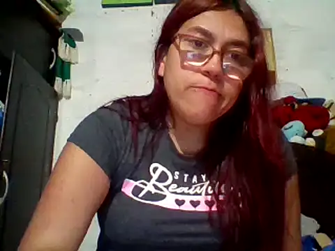 Snapshot of dafne19_ chatting on December 2024 02:42:01 AM dafne19 online show from December 2024 02:42:01 AM