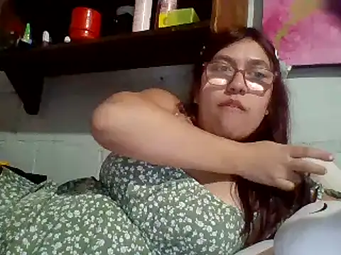 Snapshot of dafne19_ chatting on January 2025 03:33:02 AM dafne19 online show from January 2025 03:33:02 AM