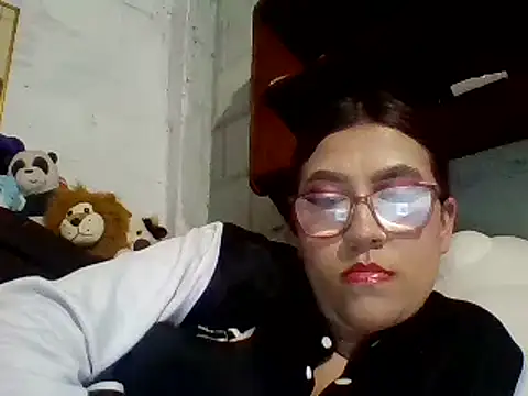 Snapshot of dafne19_ chatting on February 2025 06:22:02 AM dafne19 online show from February 2025 06:22:02 AM