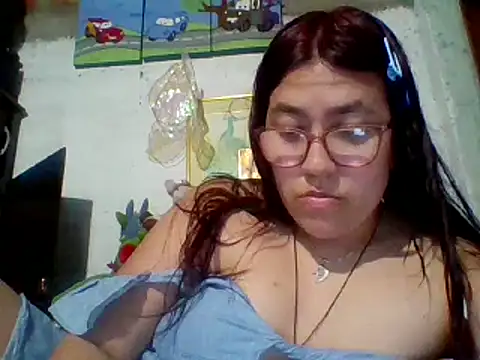 Snapshot of dafne19_ chatting on February 2025 03:50:01 AM dafne19 online show from February 2025 03:50:01 AM