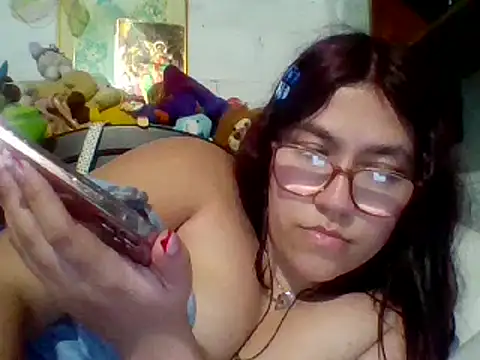 Snapshot of dafne19_ chatting on February 2025 06:52:02 AM dafne19 online show from February 2025 06:52:02 AM