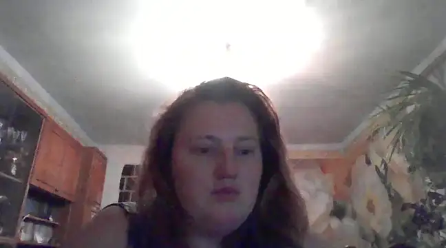 Snapshot of GoldenPearl29 chatting on December 2024 09:04:02 PM GoldenPearl29 online show from December 2024 09:04:02 PM