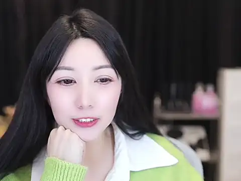 Nuyoah-77 online show from November 2025 03:46:01 PM