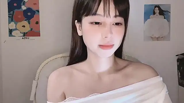 -Hottie online show from November 2025 04:13:02 PM