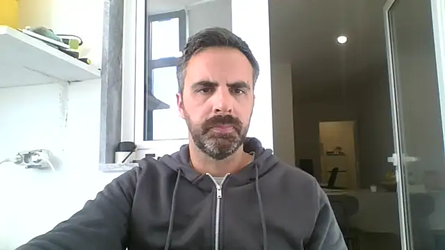 Genntle online show from November 2025 10:49:02 AM