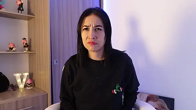 ValeriaCox online show from March 2025 06:01:02 PM