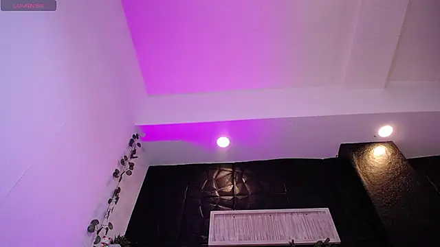 Mia Rinn online show from February 2025 04:00:02 PM