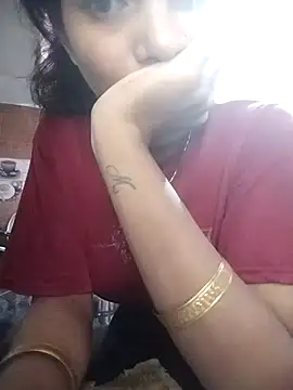 Hotty-Divya online show from October 2025 06:44:01 AM