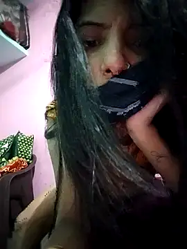 Hotty-Divya online show from November 2025 03:24:02 PM