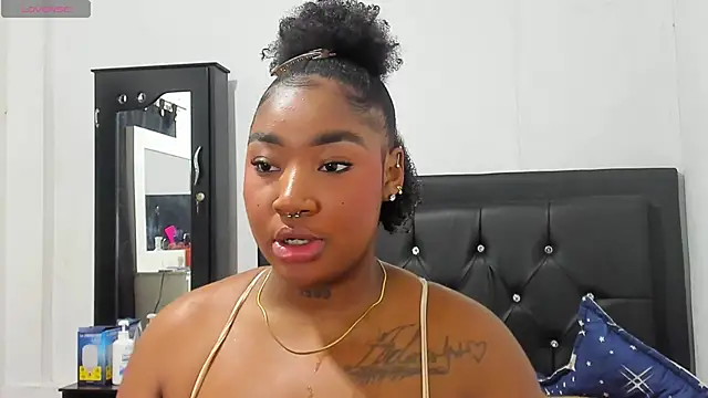 Snapshot of Natassha_brown1 chatting on September 2025 11:19:02 PM Natassha brown1 online show from September 2025 11:19:02 PM