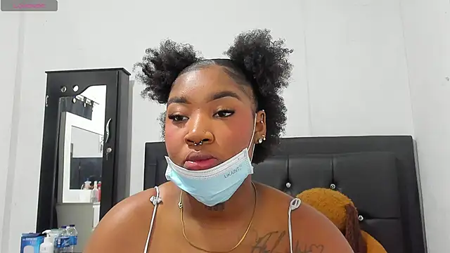 Snapshot of Natassha_brown1 chatting on October 2025 10:40:02 PM Natassha brown1 online show from October 2025 10:40:02 PM