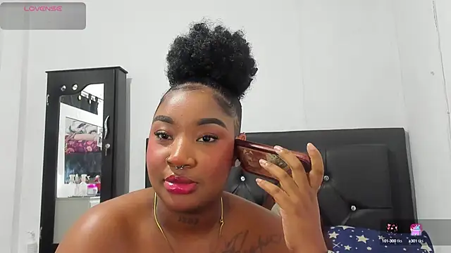 Snapshot of Natassha_brown1 chatting on October 2025 02:21:02 AM Natassha brown1 online show from October 2025 02:21:02 AM