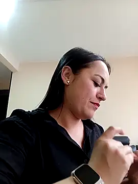 Lesly 10- online show from March 2025 10:45:02 PM