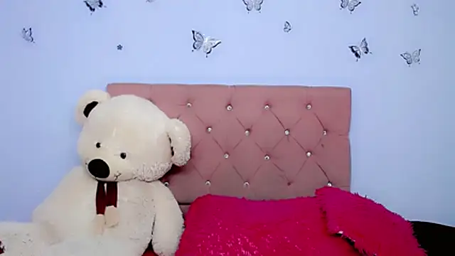 Snapshot of Riossvale chatting on November 2025 04:17:02 AM Riossvale online show from November 2025 04:17:02 AM