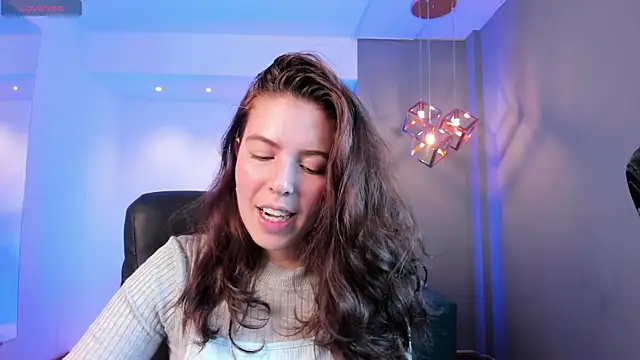 Lyssa Muller online show from February 2025 01:21:02 PM