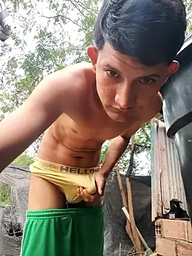 Snapshot of Valentinacuc chatting on February 2026 11:39:01 AM Valentinacuc online show from February 2026 11:39:01 AM