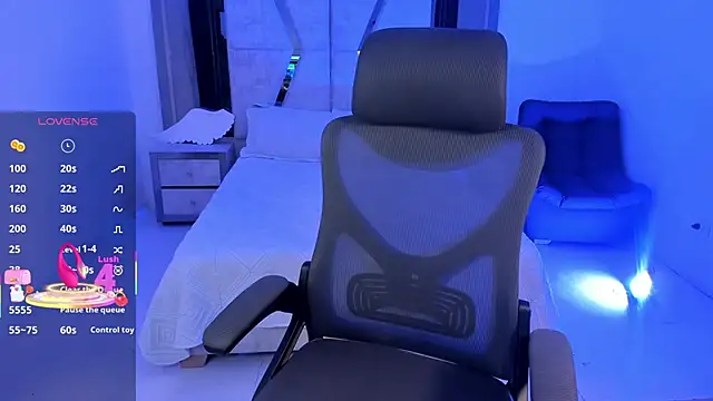 EmySilver online show from February 2025 03:06:01 PM