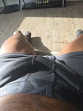 Keshuloveyou online show from February 2025 08:25:02 PM