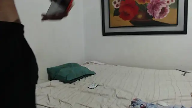 Snapshot of stvn_420 chatting on December 2024 11:00:01 PM stvn 420 online show from December 2024 11:00:01 PM