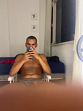 Snapshot of noahmarins chatting on March 2025 02:15:01 AM noahmarins online show from March 2025 02:15:01 AM