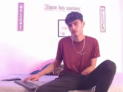 harrytomson 1 online show from December 2024 08:45:02 AM