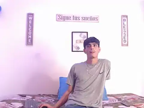 harrytomson 1 online show from January 2025 04:57:02 AM