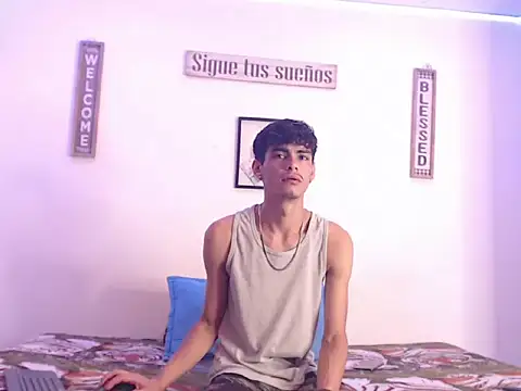 harrytomson 1 online show from January 2025 06:54:01 AM