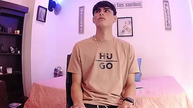 harrytomson 1 online show from September 2025 06:08:02 PM