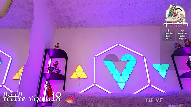 littlevixen18 online show from January 2026 02:08:02 PM