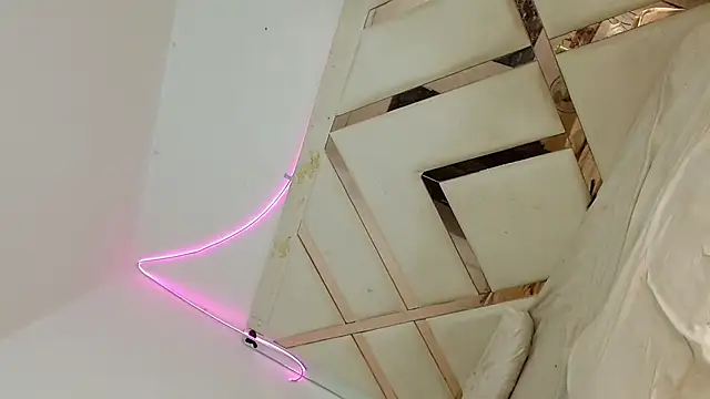 vahileht smith online show from February 2025 07:54:02 AM