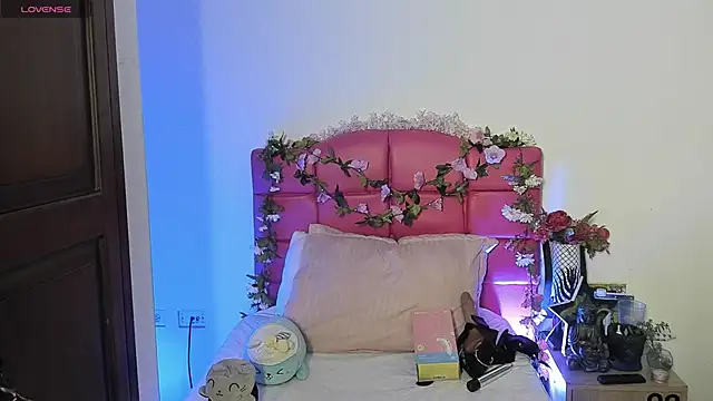 SexyNaf online show from October 2025 07:18:01 PM