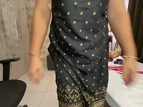 Snapshot of SamairAhh chatting on January 2025 06:07:01 PM SamairAhh online show from January 2025 06:07:01 PM