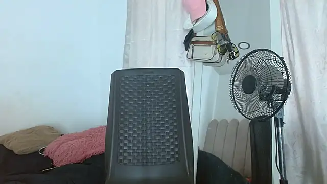 cristinamontiel online show from May 2026 02:22:01 PM