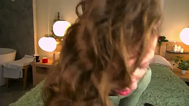 Snapshot of AshleyDouglas chatting on January 2025 07:49:02 AM AshleyDouglas online show from January 2025 07:49:02 AM