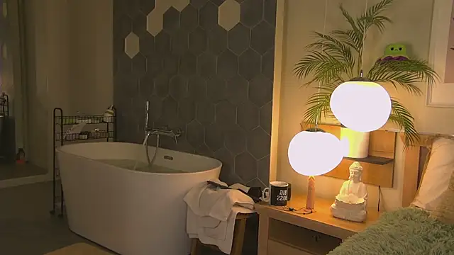 Snapshot of AshleyDouglas chatting on February 2025 04:57:02 AM AshleyDouglas online show from February 2025 04:57:02 AM