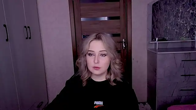 Kristy-Max online show from February 2026 11:19:02 PM