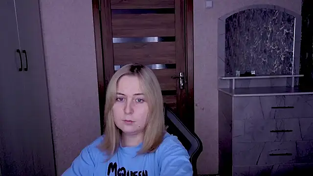 Kristy-Max online show from February 2026 08:48:02 PM