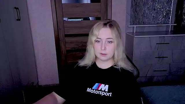 Kristy-Max online show from May 2026 08:15:01 PM