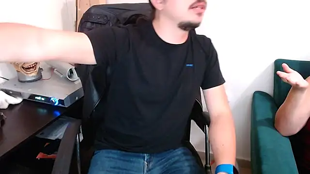 webothtwo online show from January 2025 03:04:02 PM