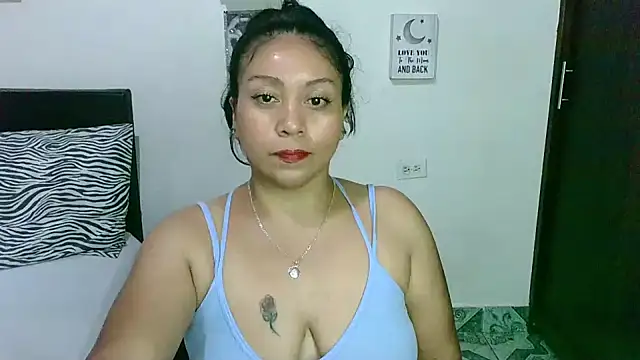 Snapshot of zaray_bella chatting on March 2025 09:48:01 PM zaray bella online show from March 2025 09:48:01 PM