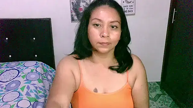 Snapshot of zaray_bella chatting on November 2025 10:54:01 PM zaray bella online show from November 2025 10:54:01 PM