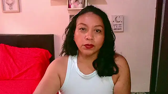 Snapshot of zaray_bella chatting on November 2025 08:03:01 PM zaray bella online show from November 2025 08:03:01 PM